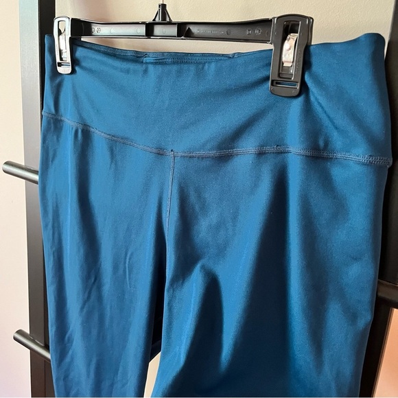 Nike Dri-Fit One Teal Leggings Women’s L Tight Fit Midrise Full Length - Picture 9 of 9